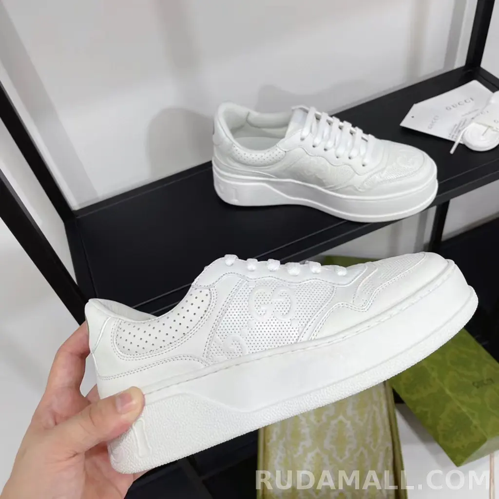 null  Gucci 구찌 엠보싱 스니커즈 상세 이미지