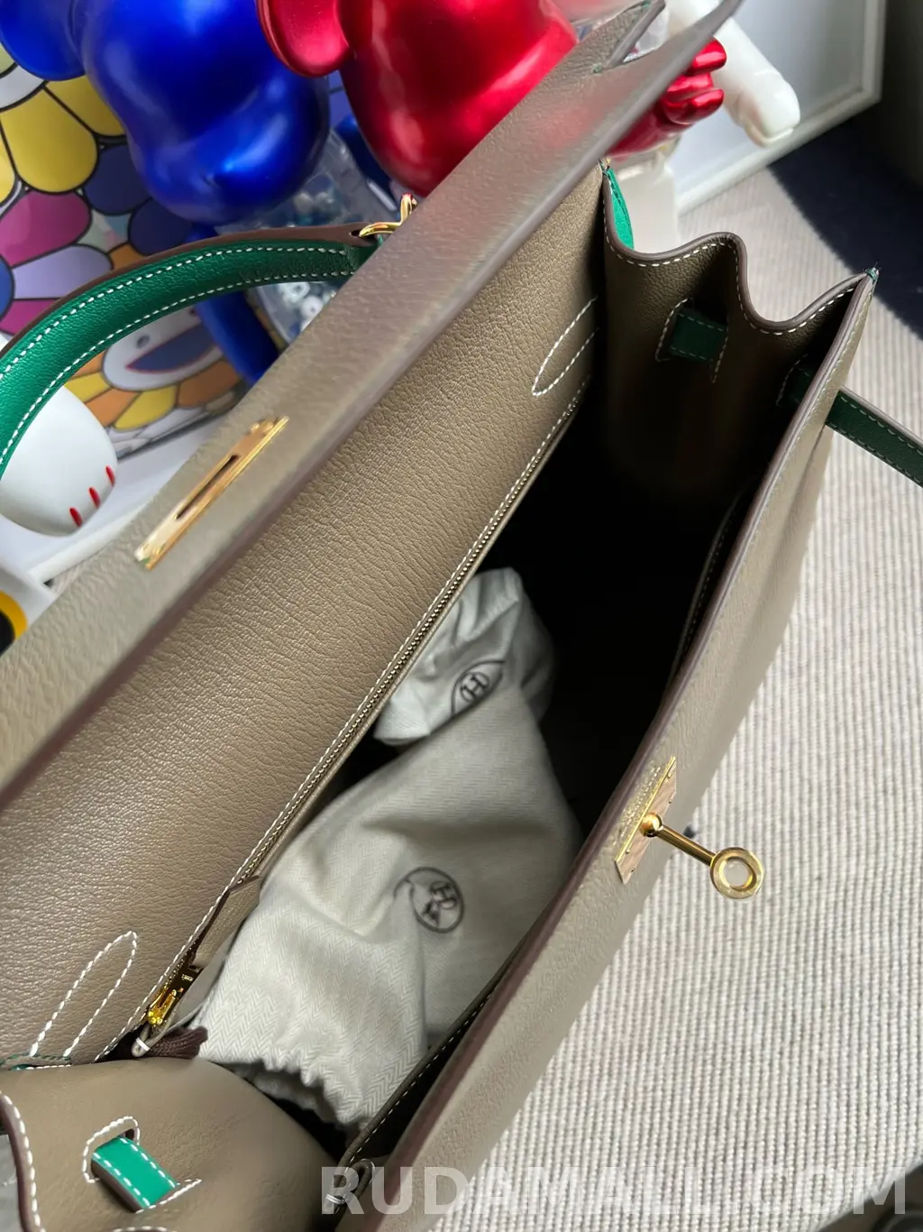 null  에르메스 켈리백32 에토프 벨벳그린 금장 염소가죽 상세 이미지