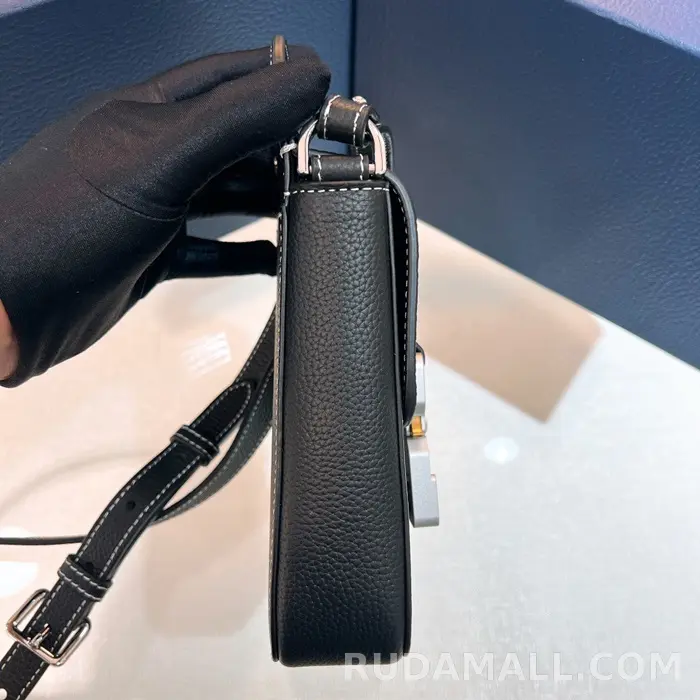 null  Dior 디올 남성 블랙 숄더백 상세 이미지