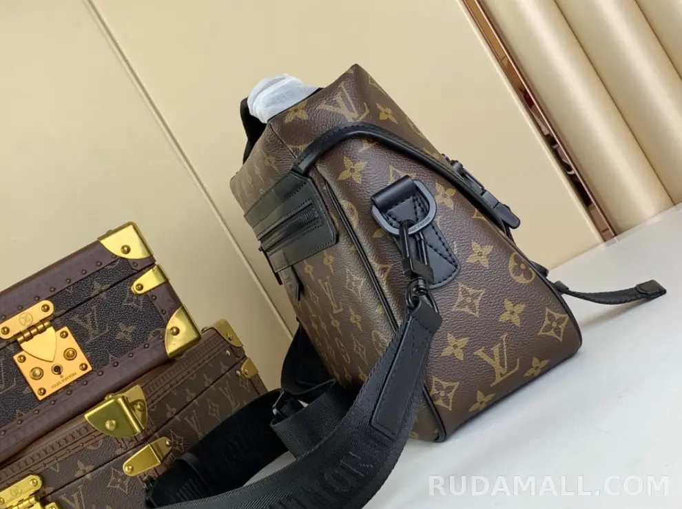 null  LV 트레일 메신저 M46972 상세 이미지