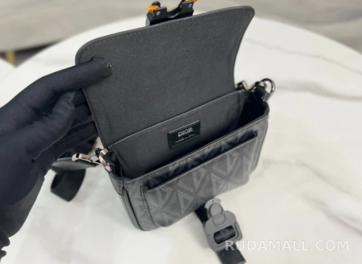null  Dior Hit The Road 미니 백 2ESCA 상세 이미지