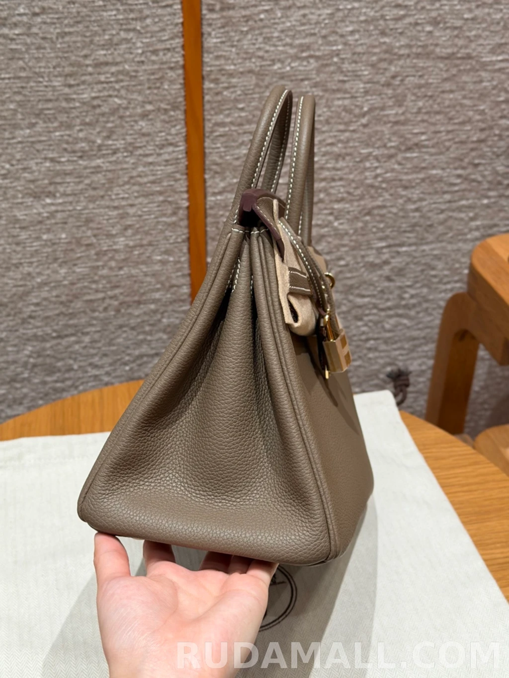 null 에르메스 버킨백 25 토고가죽 금장  상세 이미지
