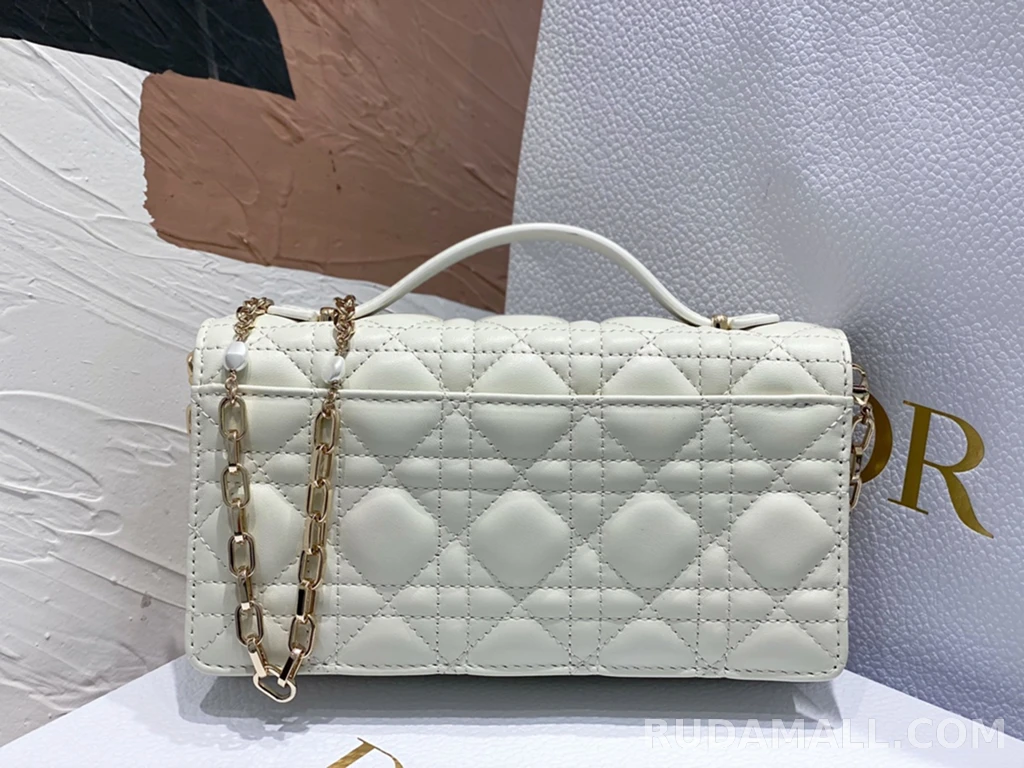 null  디올 My Dior 미니 백 까나쥬 양가죽 상세 이미지