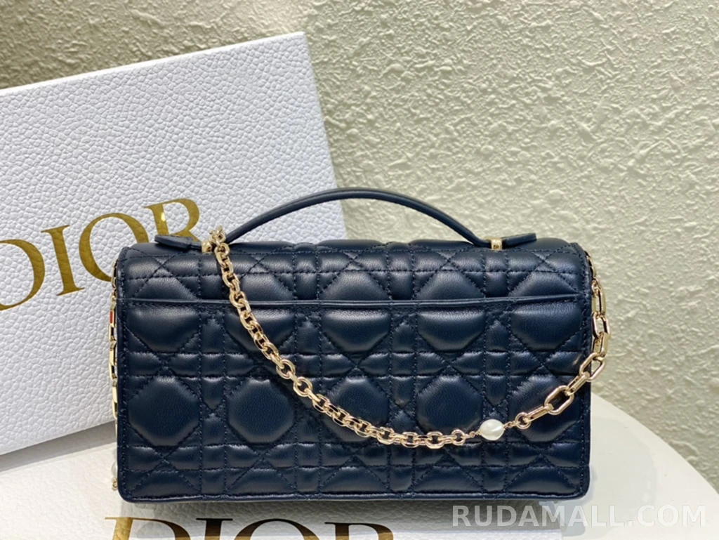 null  디올 My Dior 미니 백 까나쥬 양가죽 상세 이미지