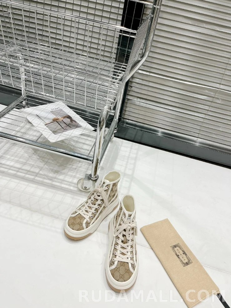 null  인터로킹 캔버스 하이탑 스니커즈 745999 상세 이미지