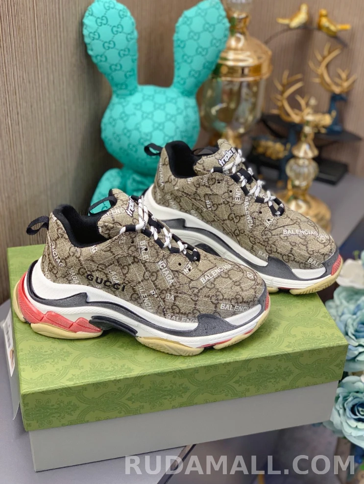 null  Balenciaga X Gucci 프로젝트 트리플 스니커즈 681066 상세 이미지