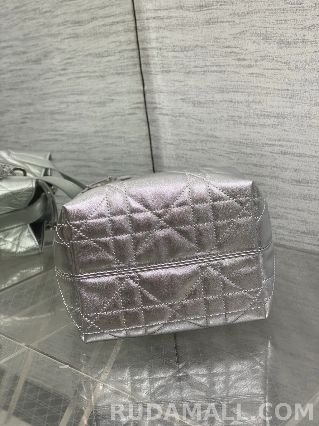 null 디올 뚜주흐 버티컬 토트백 스몰 상세 이미지