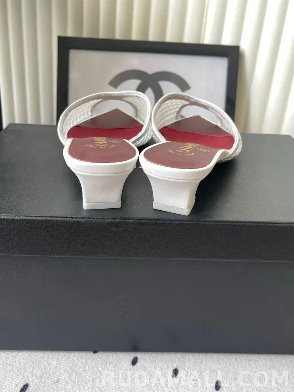 null  샤넬 코코 비치 컬렉션 뮬 굽높이3.5cm 상세 이미지