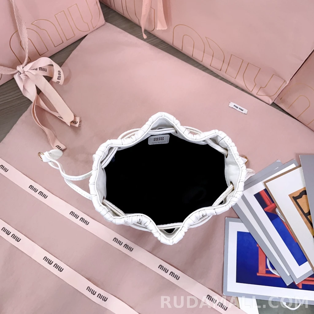 null 미우미우 마테라쎄 나파 버킷 파우치백 상세 이미지