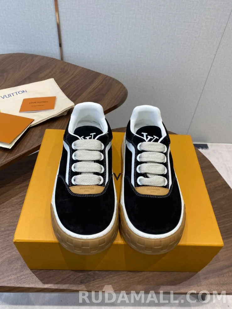 틸티드 스니커즈 1AJ760_대표이미지