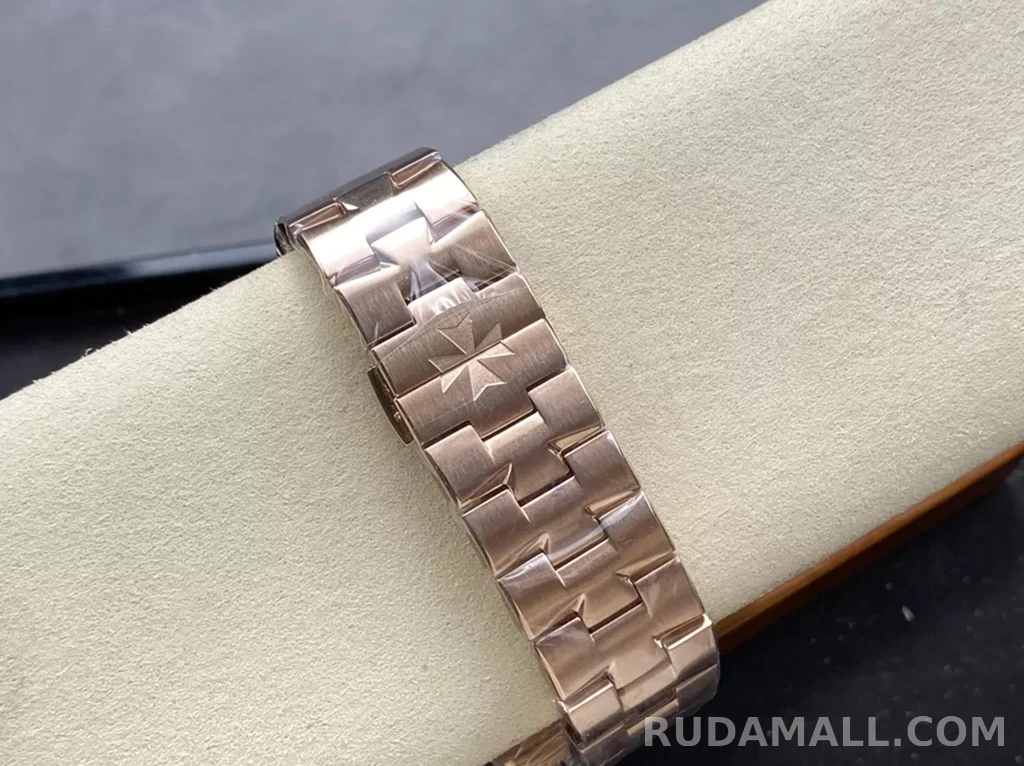 null 바쉐론 콘스탄틴 오버시즈 듀얼 타임 그린 다이얼 로즈골드 금통 41mm 7920V 상세 이미지