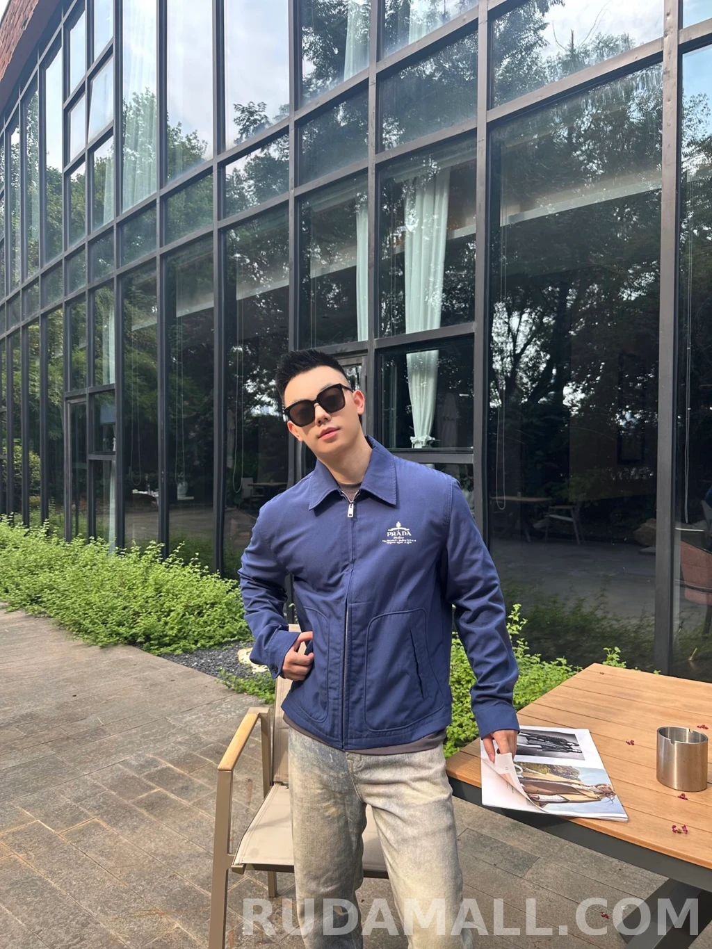 프라다 프라다 로고 헤링턴 상세 이미지