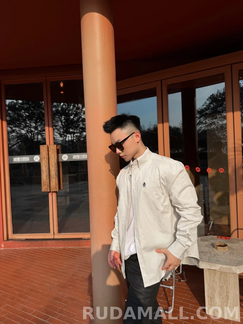 프라다 프라다 로고 셔츠 상세 이미지