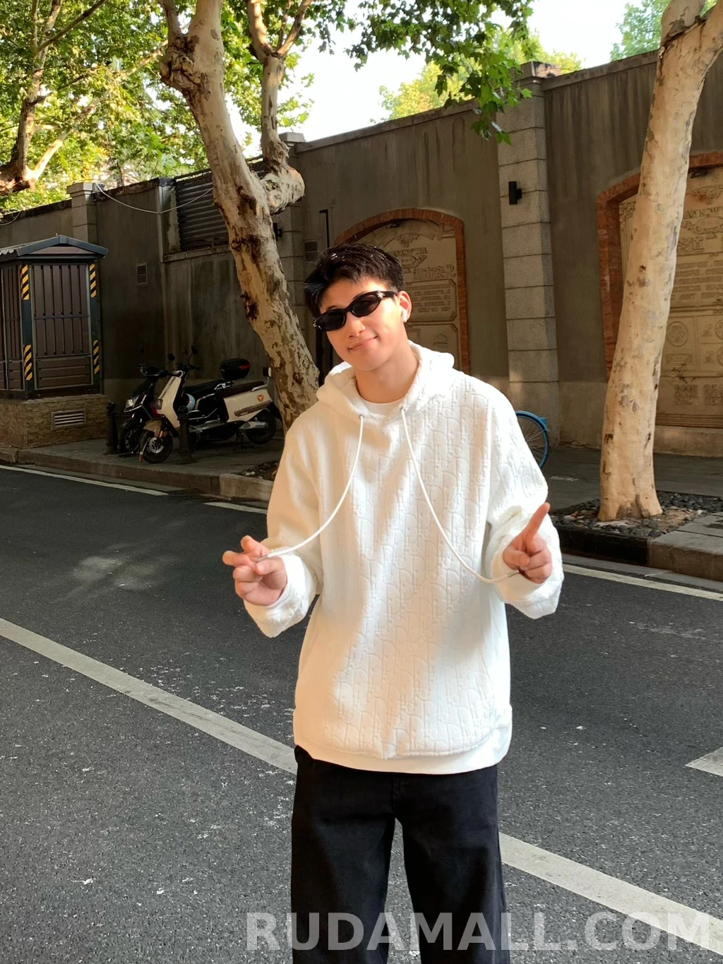 디올 디올 오블리크 후드티 상세 이미지