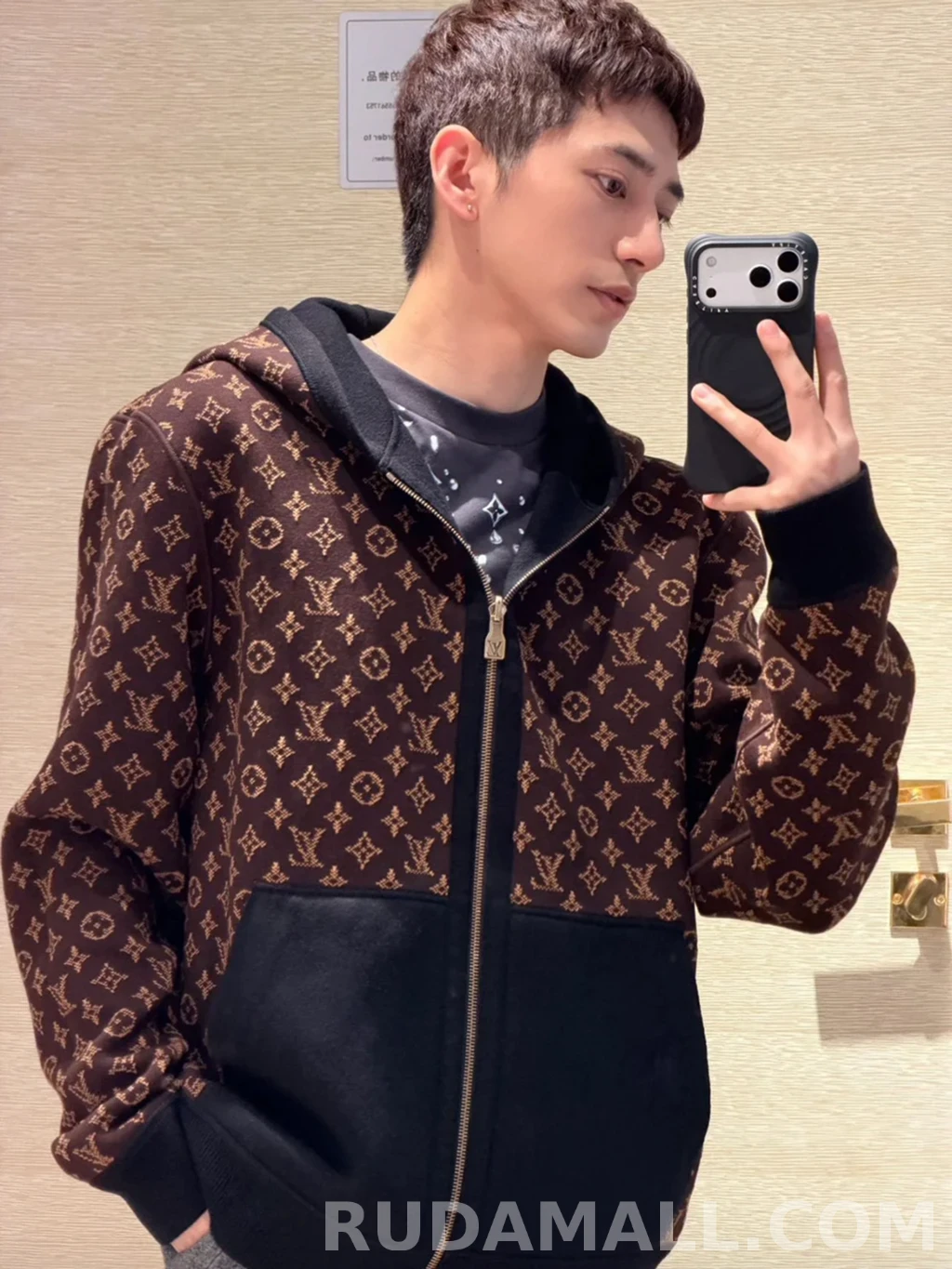 루이비통 루이비통 리버서블 후드 집업 상세 이미지