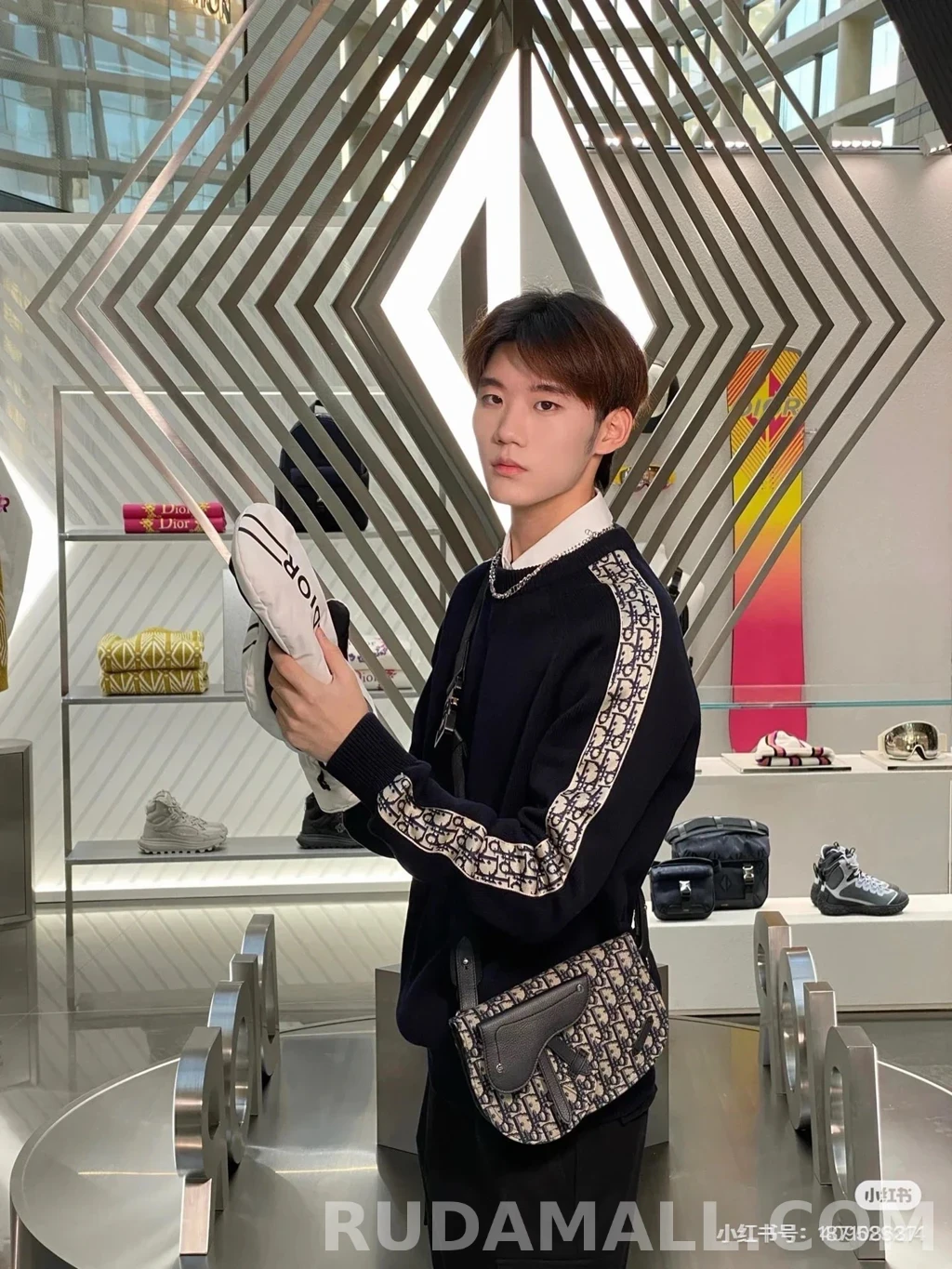 디올 디올 슬리브테이프 니트 상세 이미지