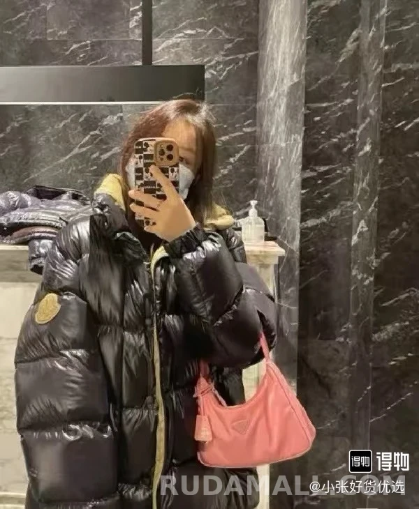 몽클레어 몽클레어 더보 패딩 상세 이미지