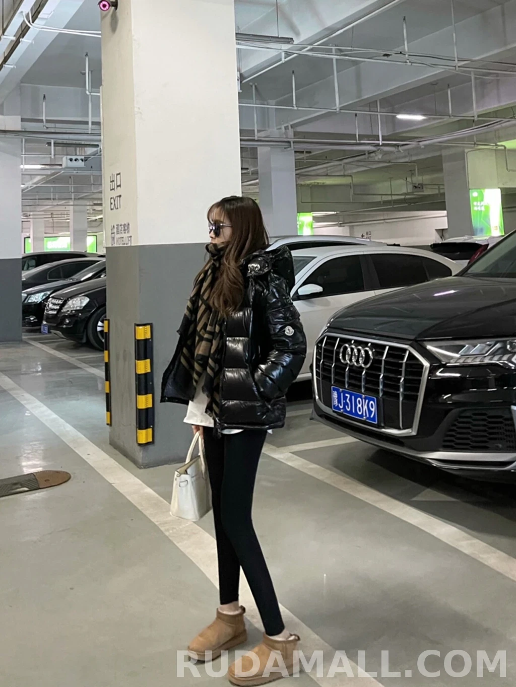 몽클레어 몽클레르 마야 후드 쇼트 다운 재킷 상세 이미지