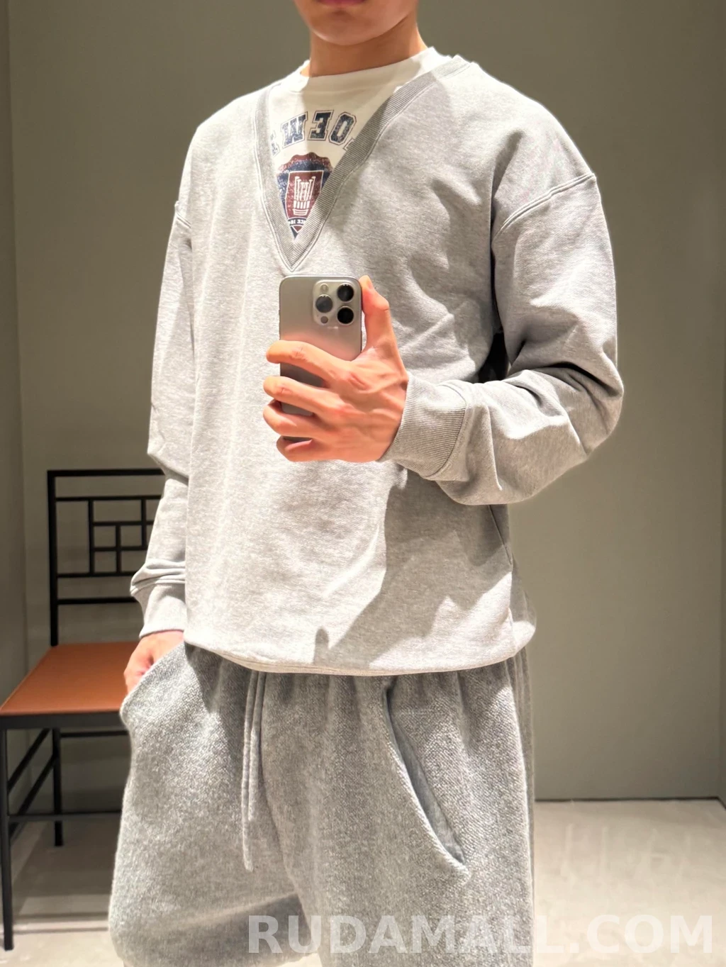 로에베 로에베 레이어드 맨투맨 상세 이미지