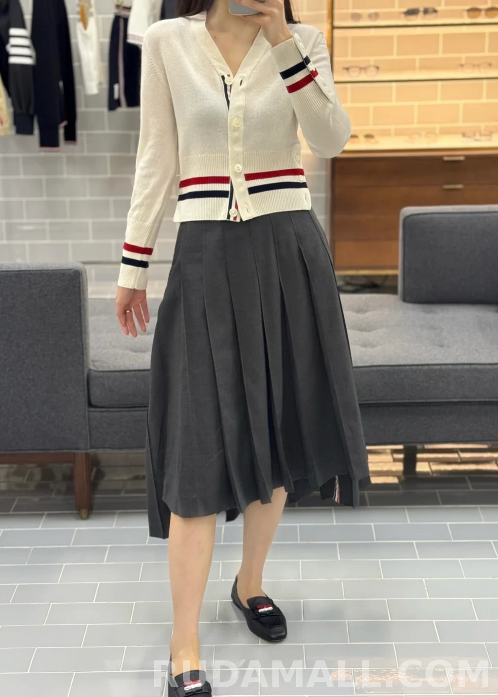 톰브라운 톰브라운 플리츠 롱스커트 상세 이미지
