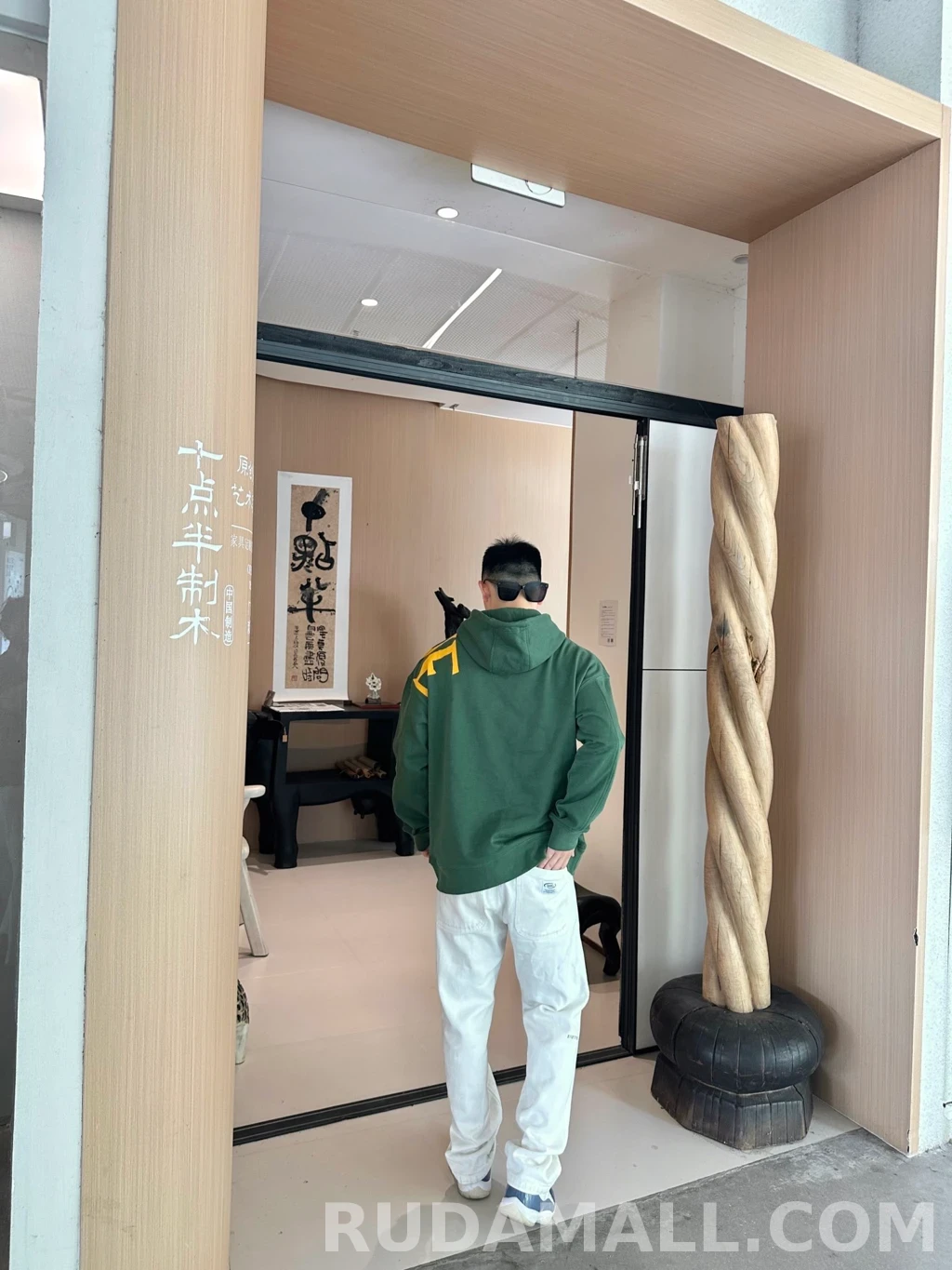 로에베 로에베 로고 후드 상세 이미지