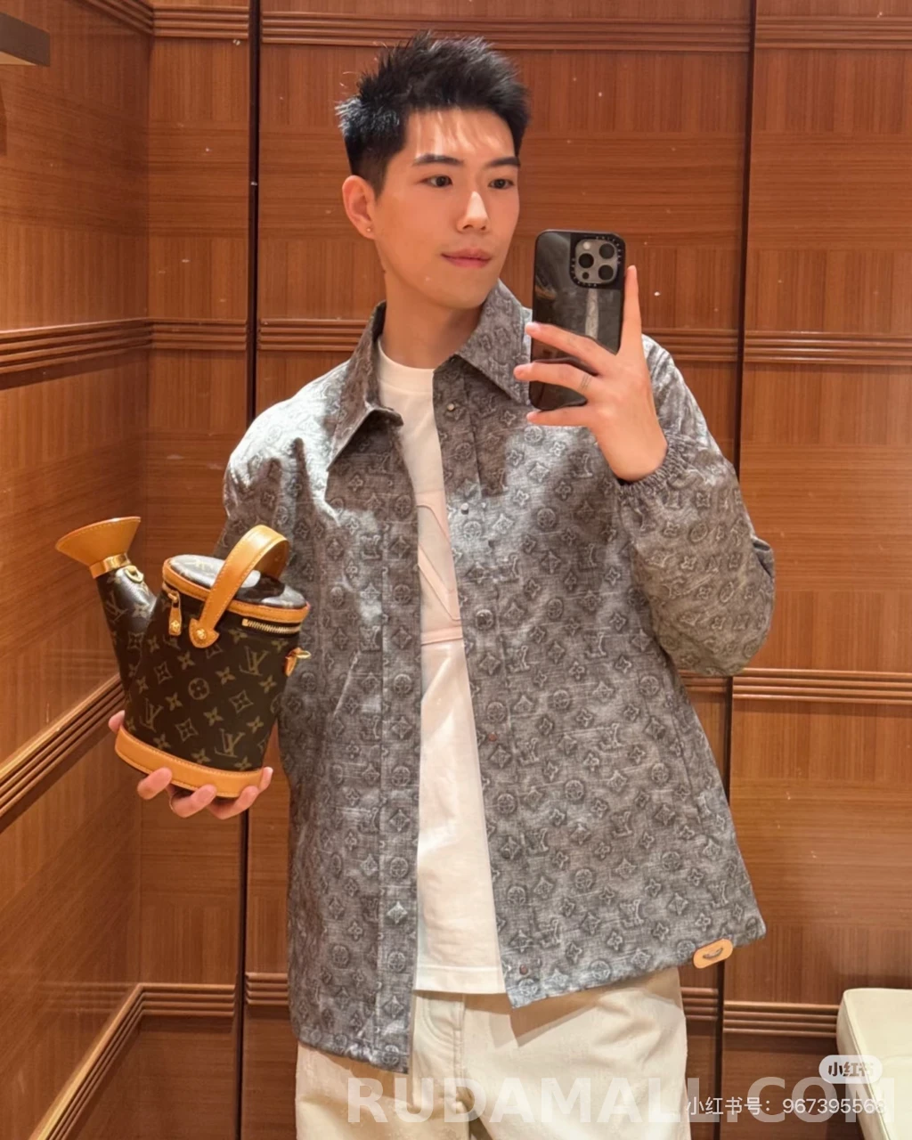 루이비통 루이비통 그레이 모노그램 재킷 상세 이미지