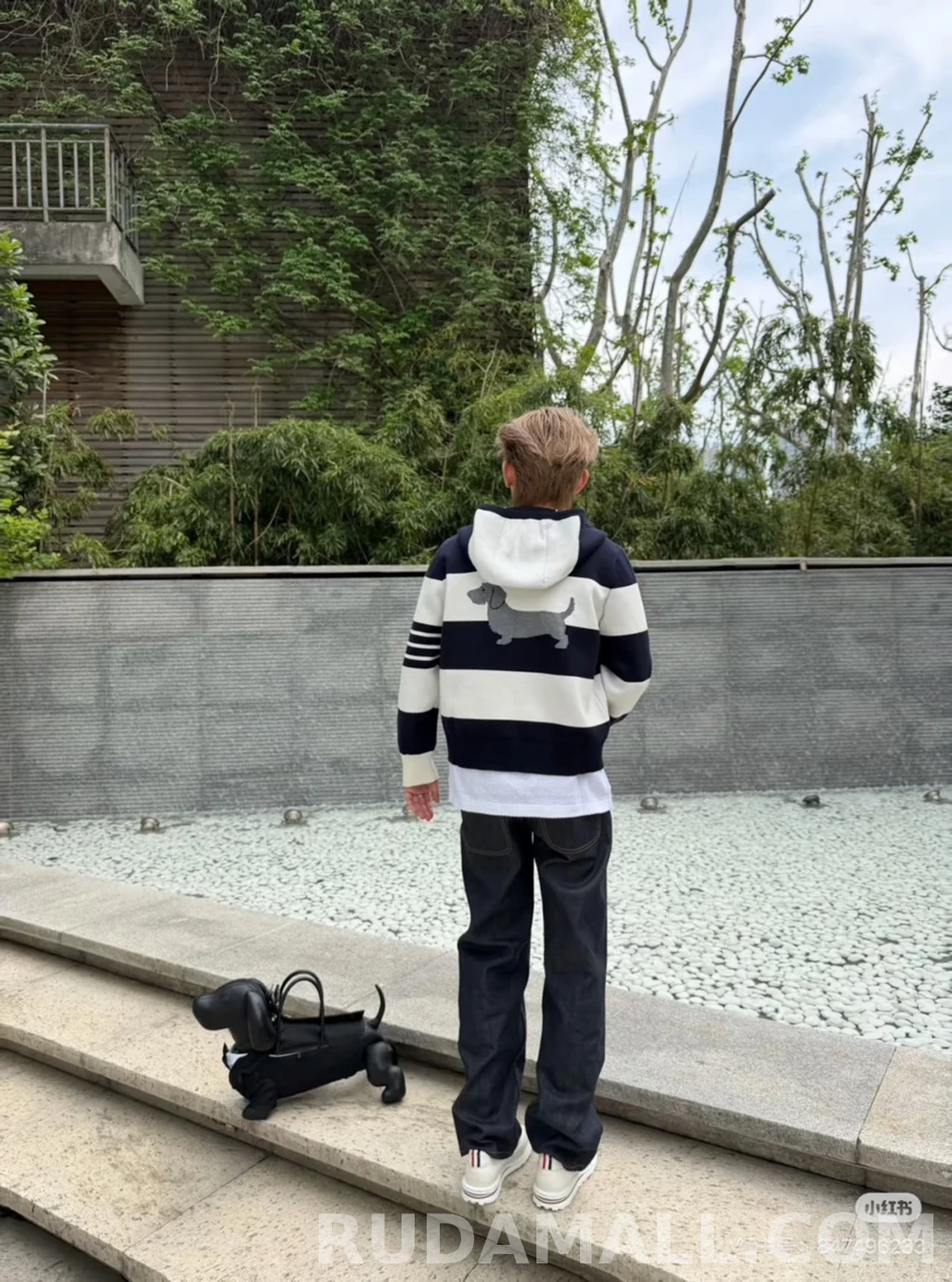 톰브라운 톰브라운 강아지 후드니트 상세 이미지