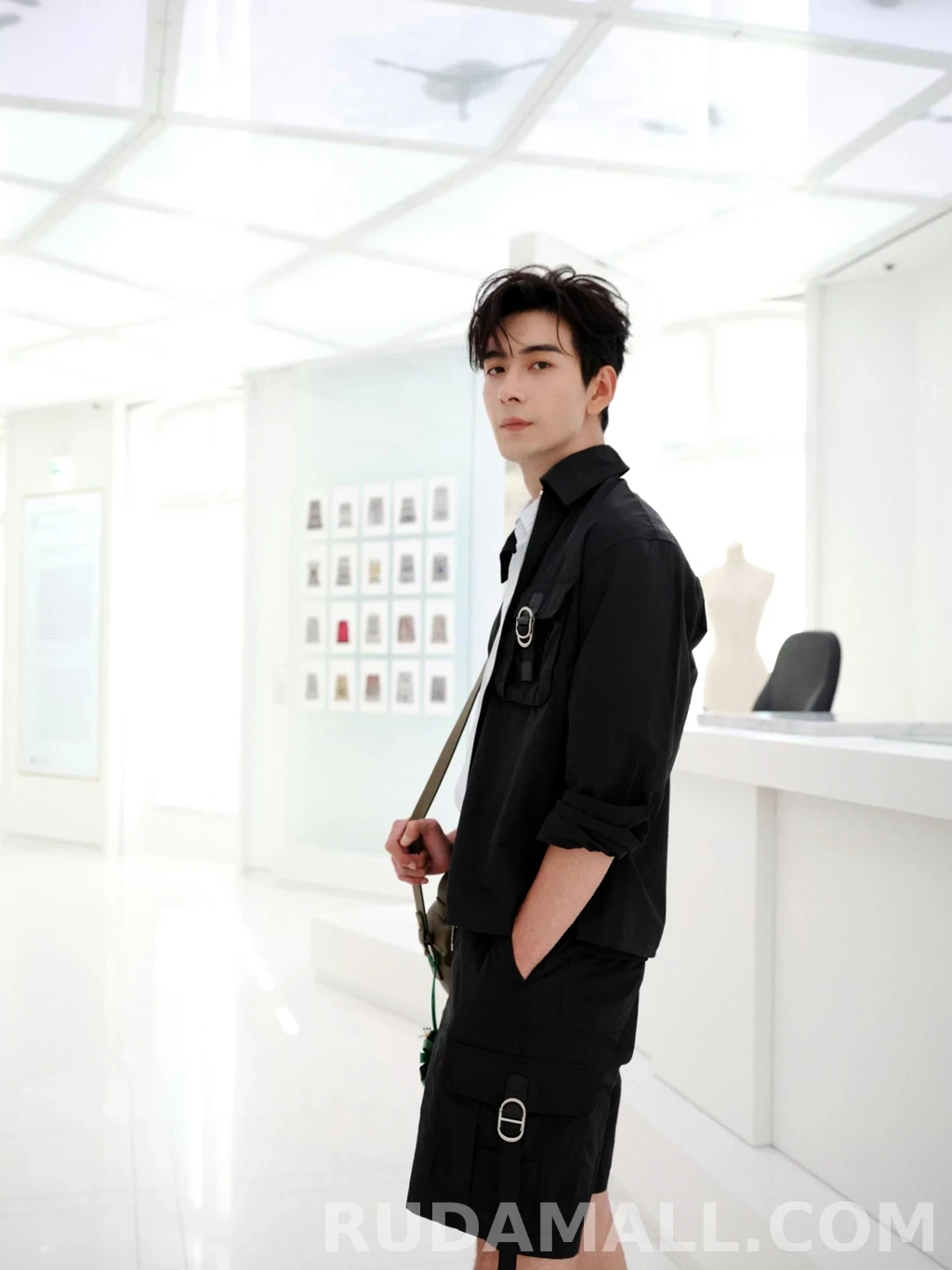 디올 디올 포켓버클 집업셔츠 상세 이미지