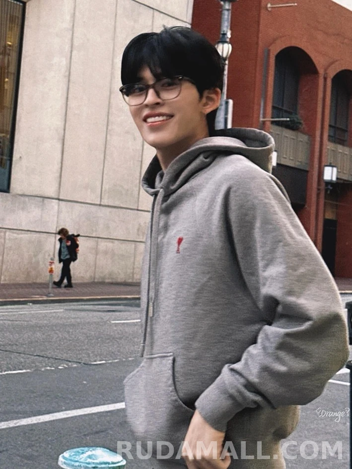아미 아미 ADC 후디 상세 이미지