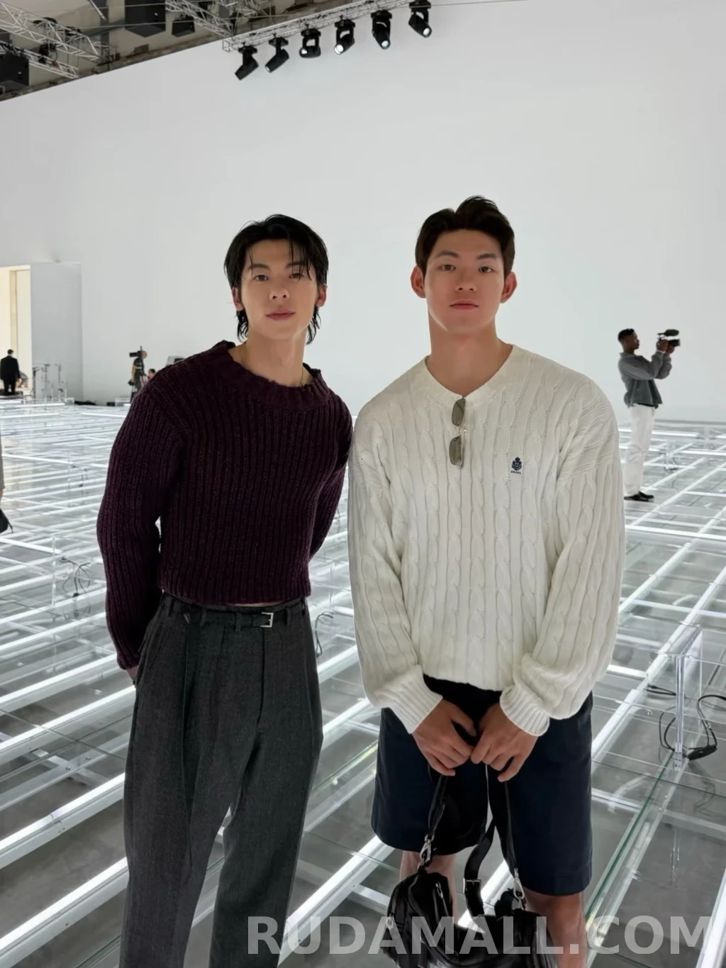 프라다 프라다 꽈배기 니트 상세 이미지