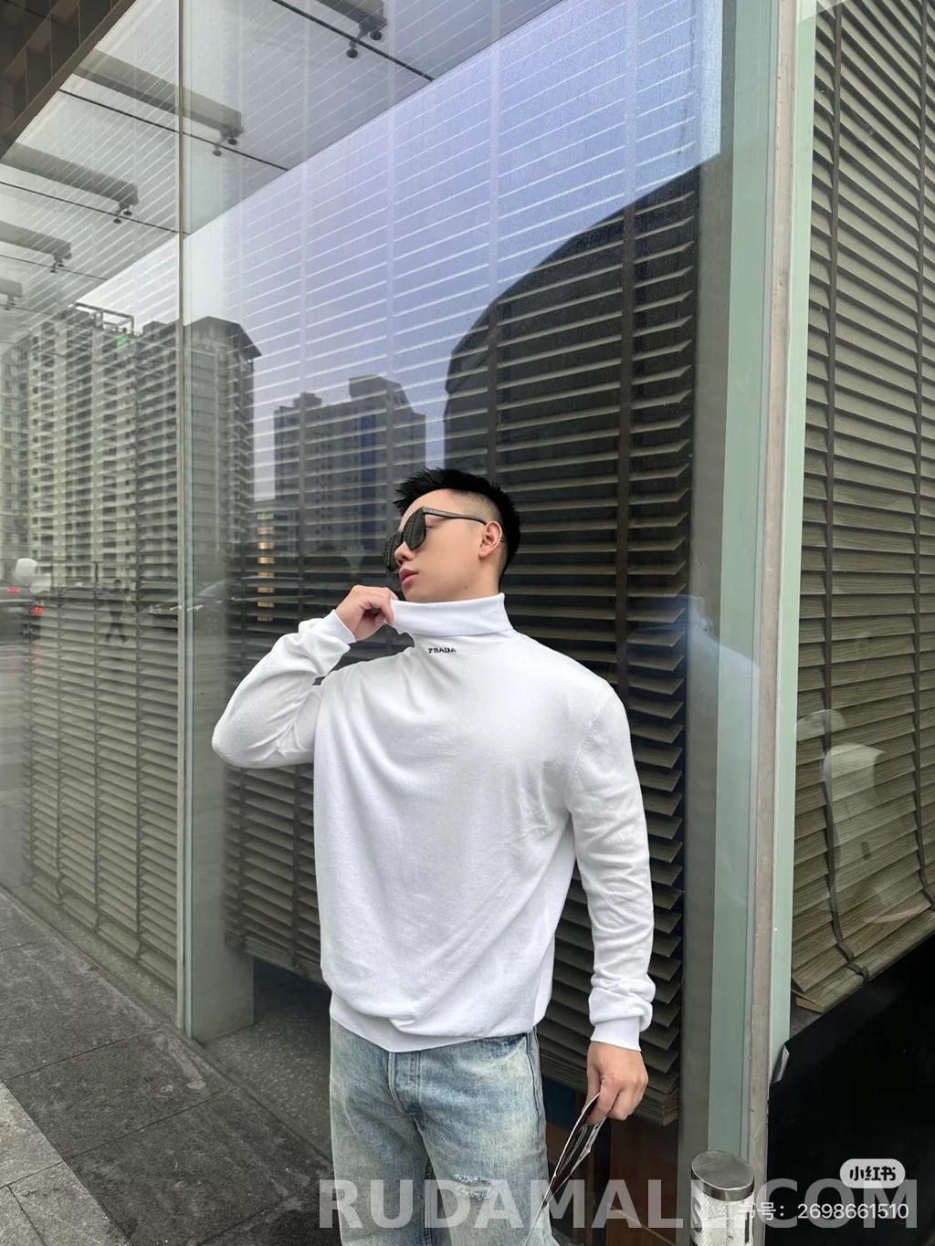 프라다 프라다 로고 터틀넥 상세 이미지
