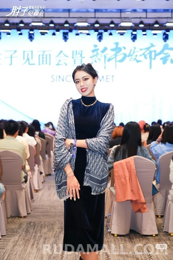 디올 디올 오블리크 패턴 스카프 상세 이미지