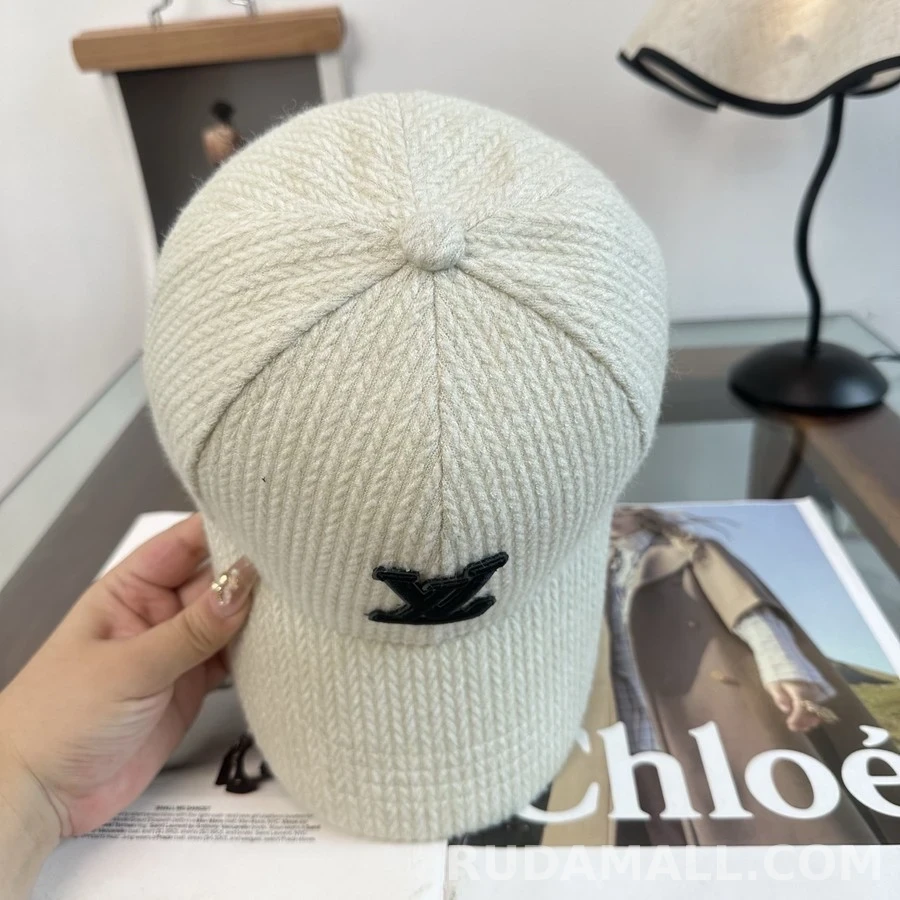 루이비통 루이비통 텍스처 로고 볼캡 상세 이미지