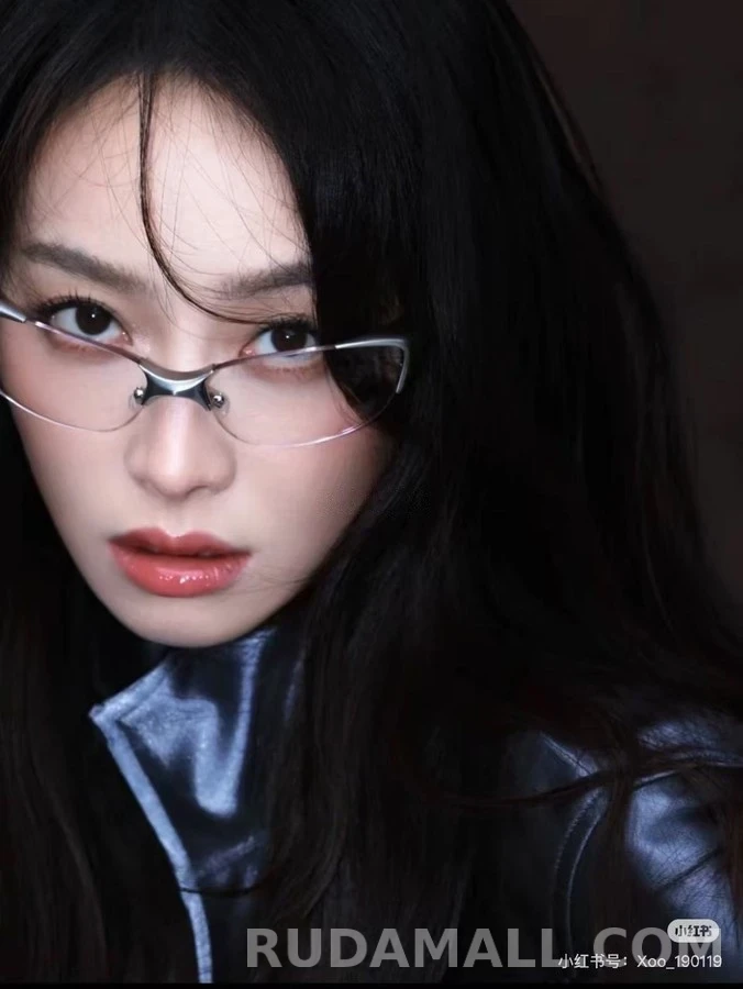 젠틀 몬스터 젠틀몬스터 HYPNOSIS 안경 상세 이미지
