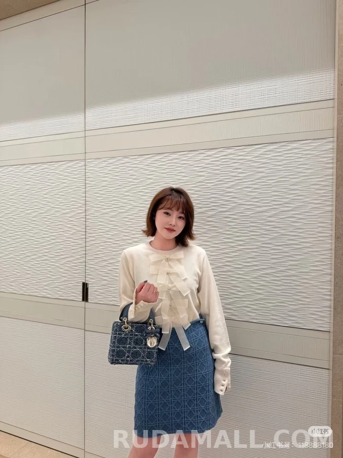 디올 디올 레이어드 리본 니트 스웨터 상세 이미지