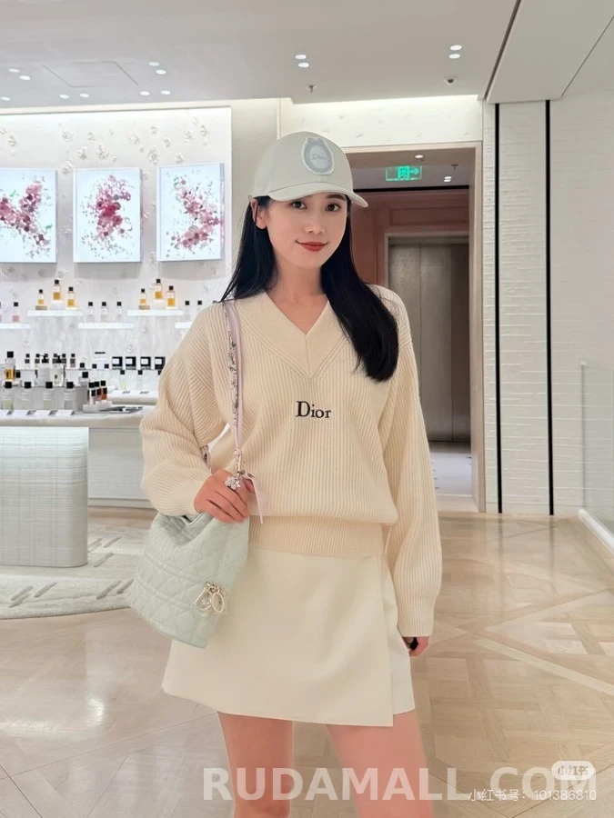 디올 디올 레터링 자수 V넥 니트 상세 이미지