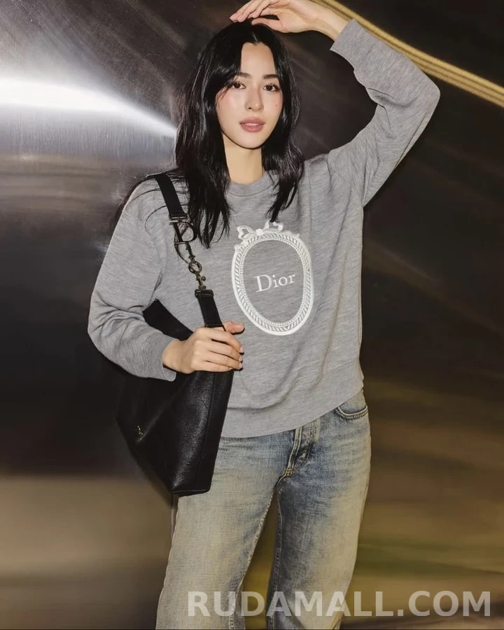 디올 디올 메달리온 자수 스웨터 상세 이미지