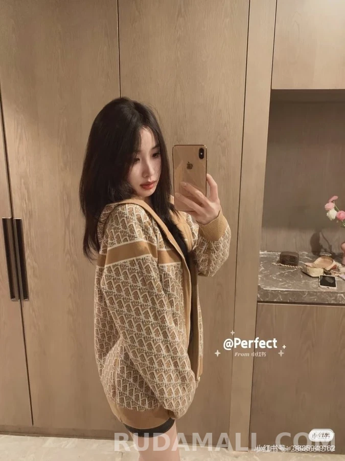 디올 디올 모노그램 양면 후드 집업 상세 이미지