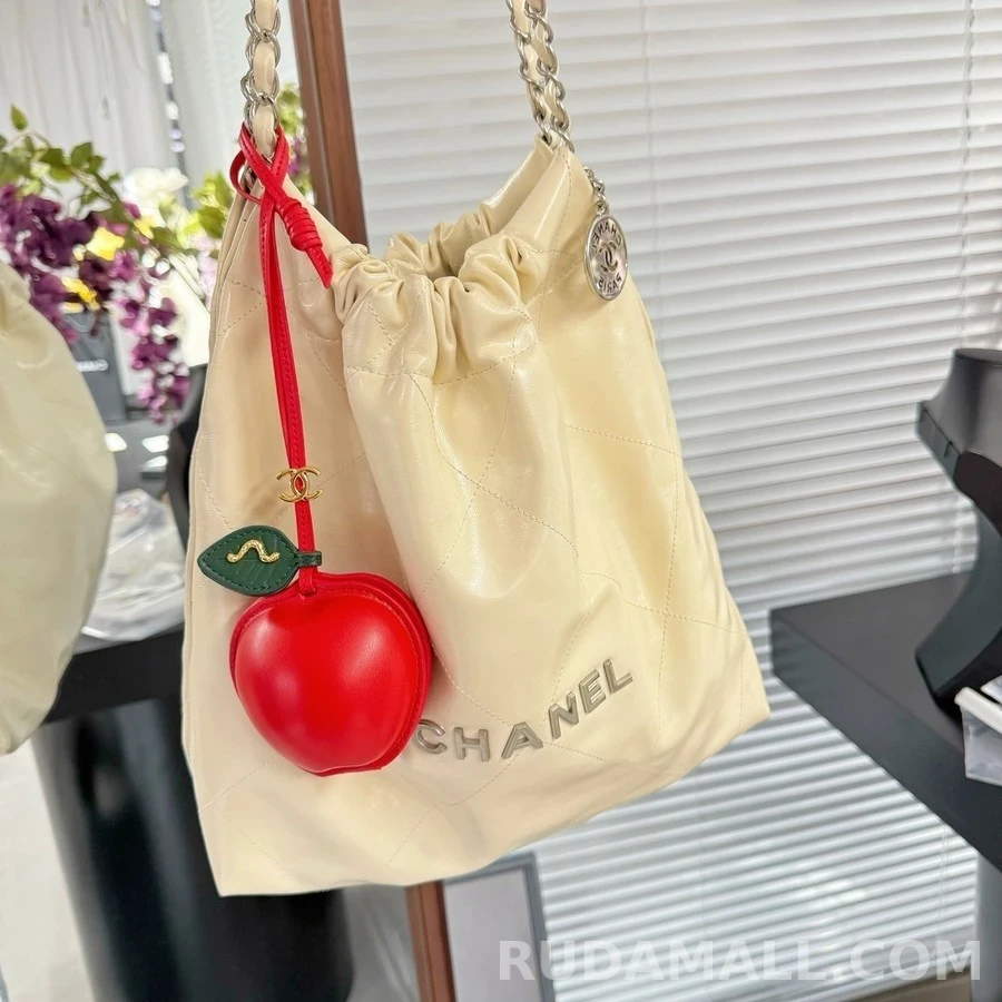 샤넬 샤넬 애플 키링 상세 이미지
