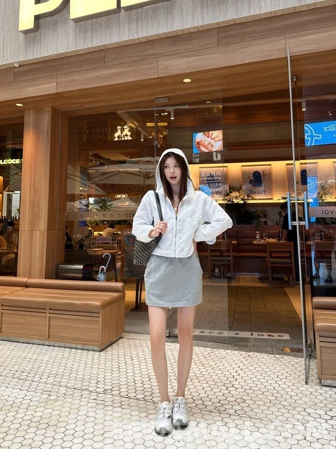 디올 디올 모노그램 자카드 후드 바람막이 상세 이미지