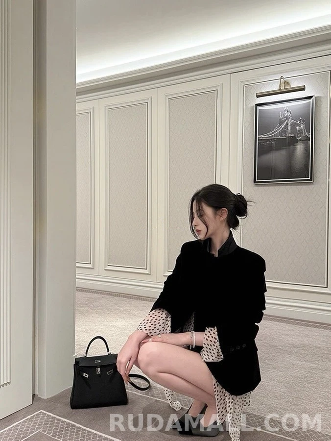 디올 디올 벨벳 스탠드넥 자켓 상세 이미지