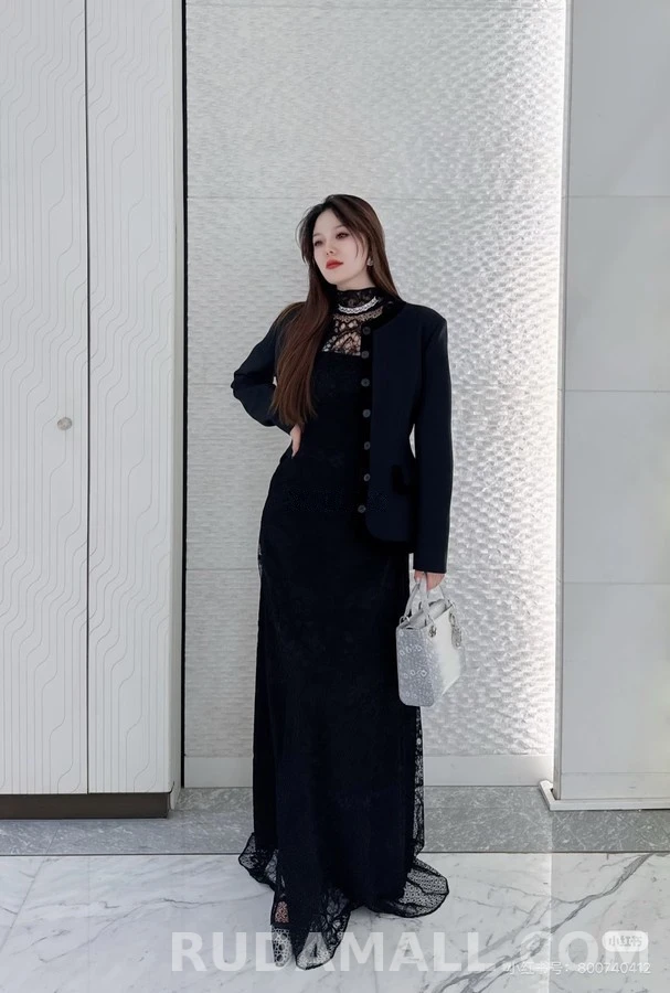 디올 디올 벨벳 트리밍 라운드넥 자켓 상세 이미지