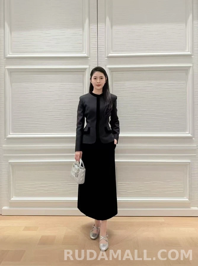 디올 디올 벨벳 트리밍 라운드넥 자켓 상세 이미지