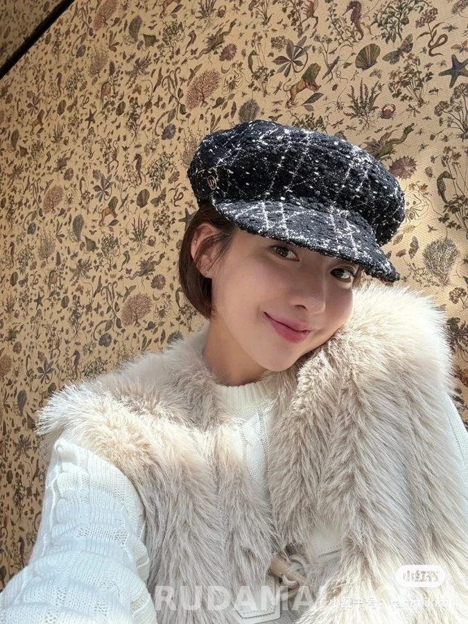 디올 디올 플래드 베이커보이캡 상세 이미지