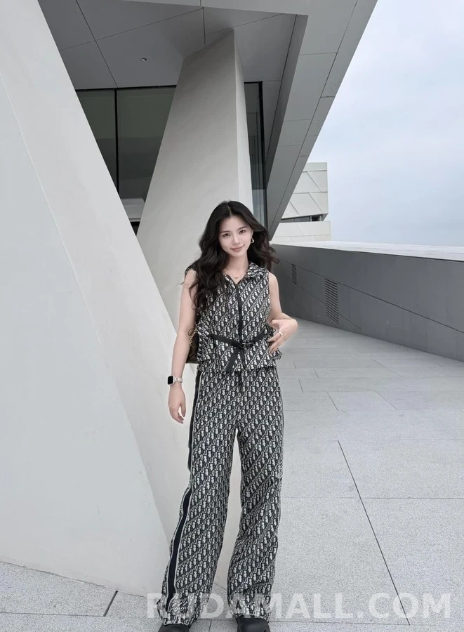 디올 디올 오블리크 모노그램 후드 슬리브리스 상세 이미지