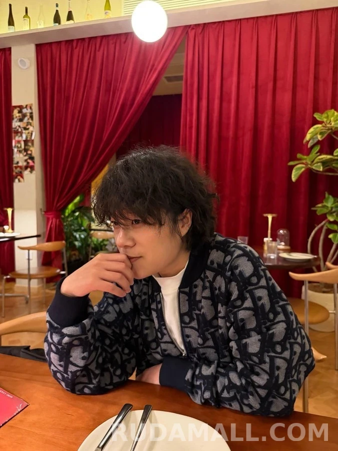 디올 디올 오블리크 패턴 봄버 자켓 상세 이미지