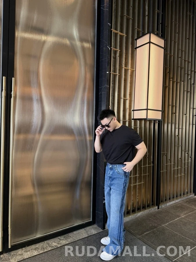 디올 디올 측면 스트라이프 자카드 로고 데님 팬츠 상세 이미지