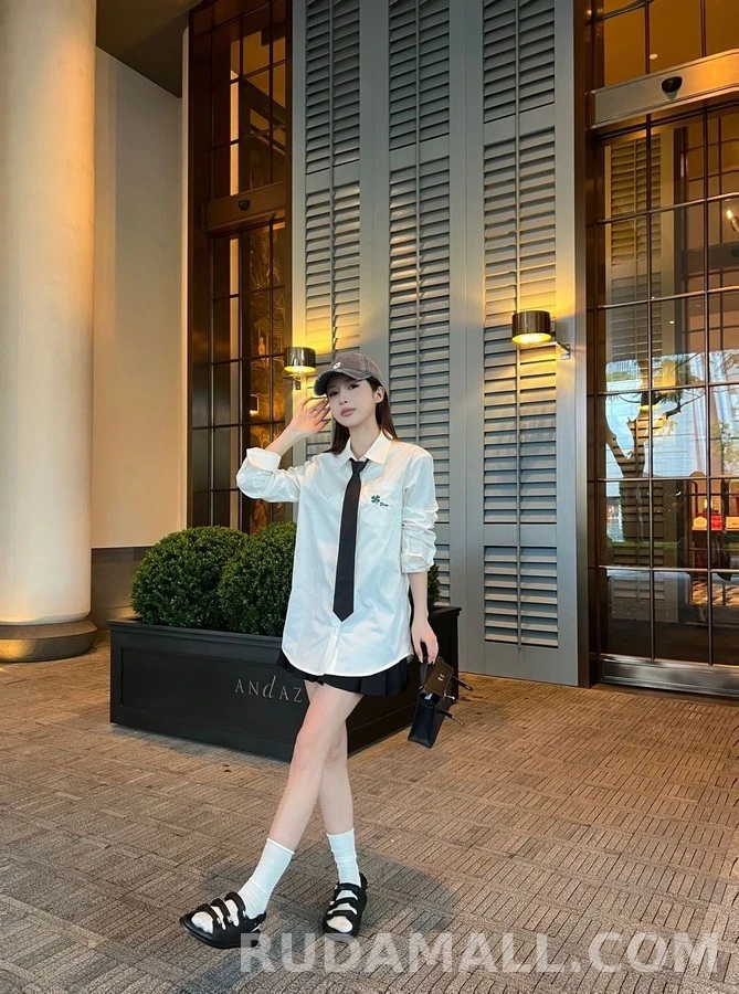 디올 디올 클로버 자수 긴팔 티셔츠 상세 이미지