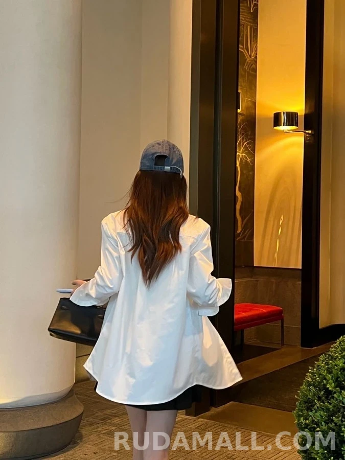디올 디올 클로버 자수 긴팔 티셔츠 상세 이미지