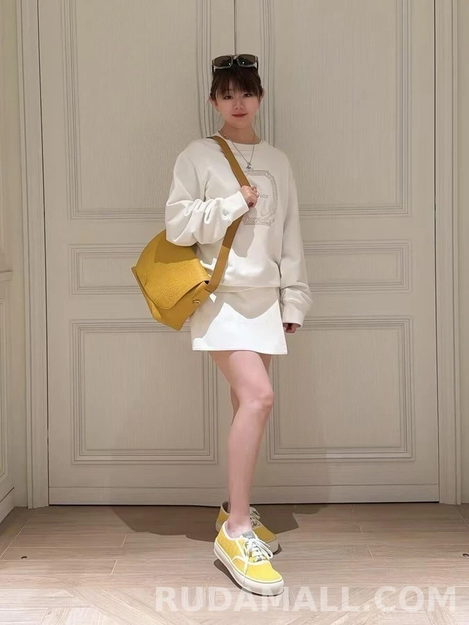 디올 디올 프레임 버드 자수 맨투맨 상세 이미지